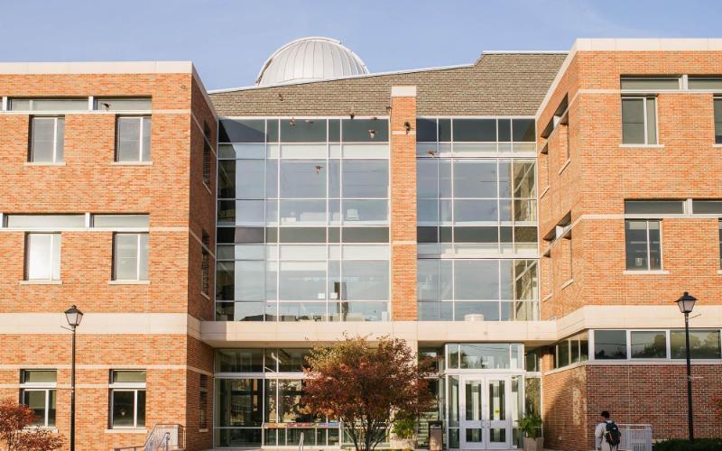 Wheaton College Meyer Science Center Exterior in Sun