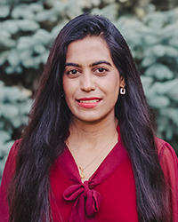 Mehwish Aslam Headshot