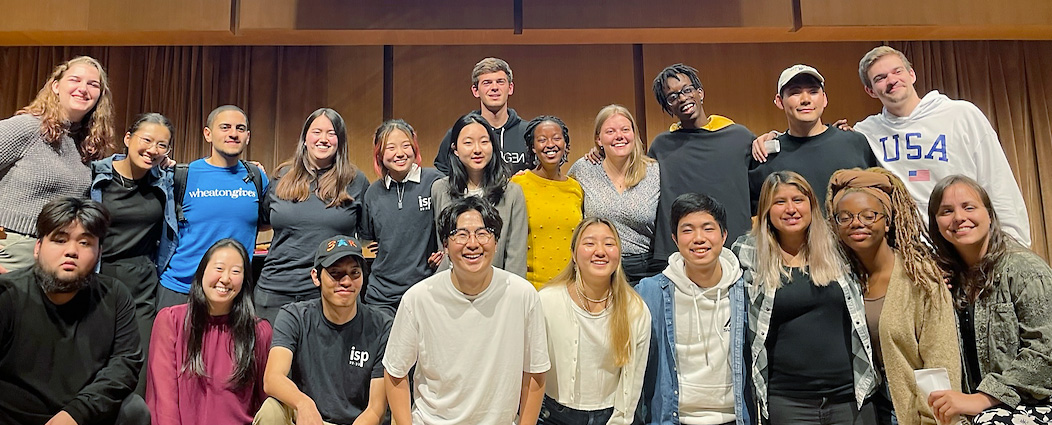 A groups of students smiling