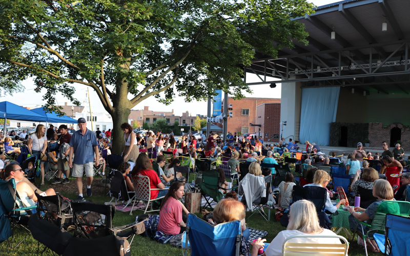 Shakespeare in the Park audiences enjoy Twelfth Night at Memorial Park in Downtown Wheaton