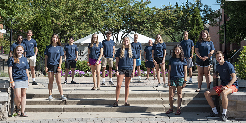 800x400 Students distanced on Soderquist Plaza